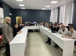 Встреча студентов в режиме ВКС с представителями вузов и учебного центра Министерства обороны Российской Федерации.